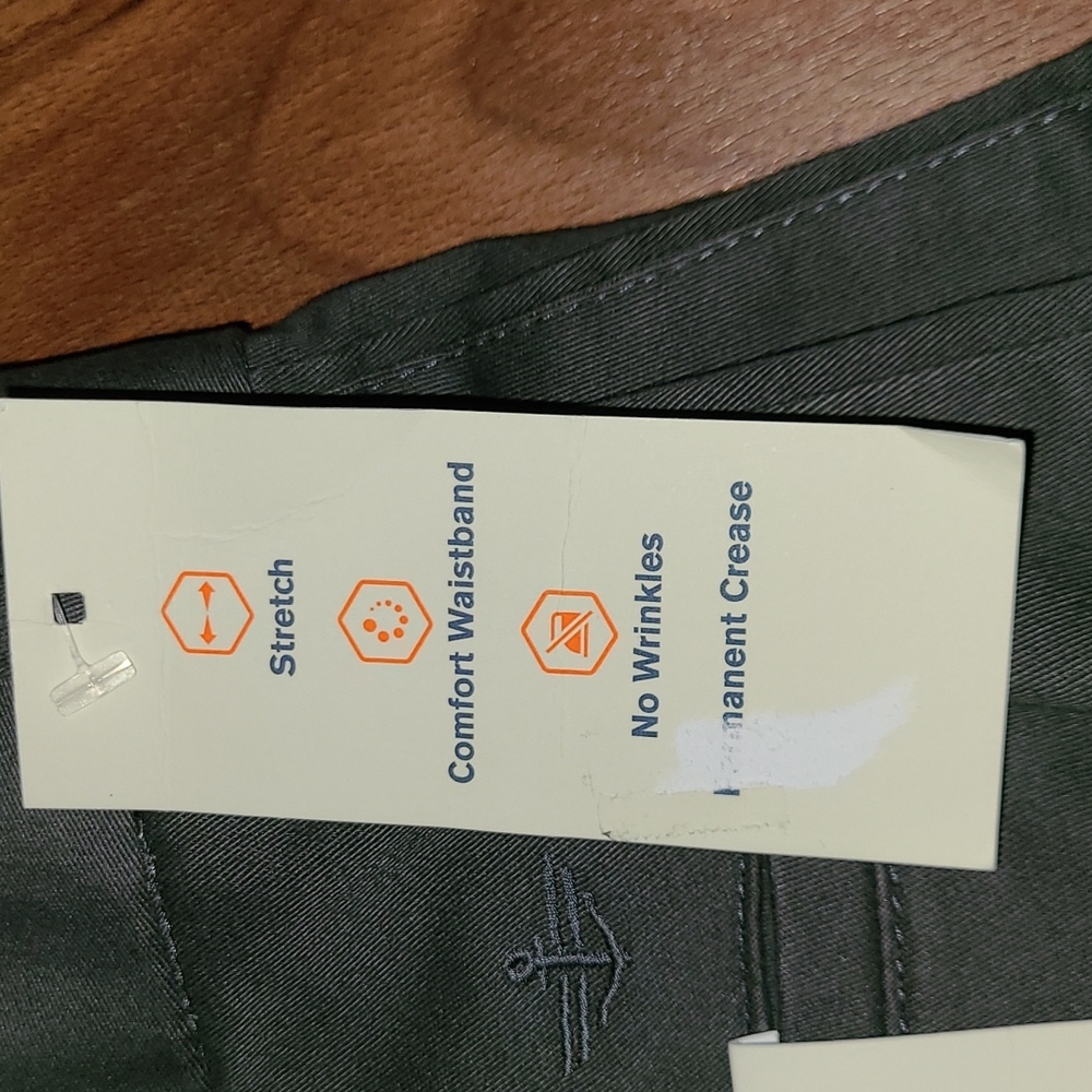 Dockers Comfort Relaxed gray khakis - Picture 4 of 6